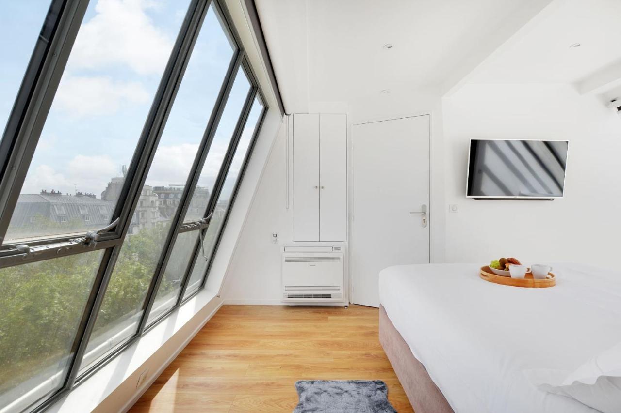 Exceptional Triplex With Terrace - Montmartre Lejlighed Paris Eksteriør billede
